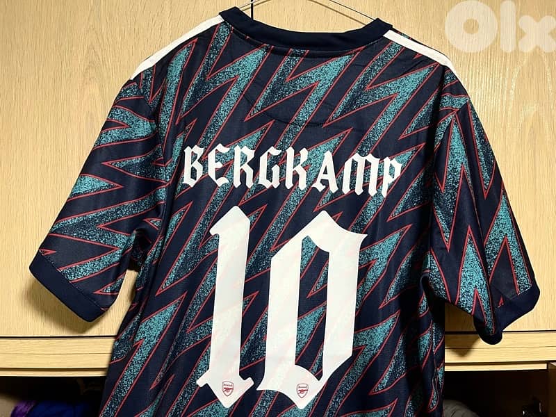 arsenal 20/21  third adidas limited edition legend Bergkamp 10 1