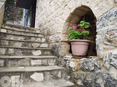 L16027-Old House For Sale in Ghazir With Mountain View