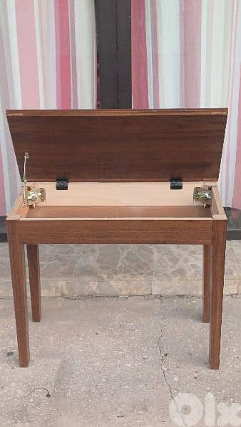 antique 8