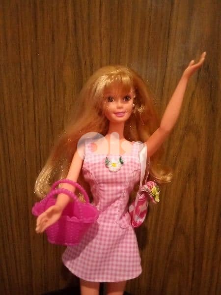 SWEET MOMENTS Barbie Special Edition Mattel 96 Rare gone Great doll=35 1