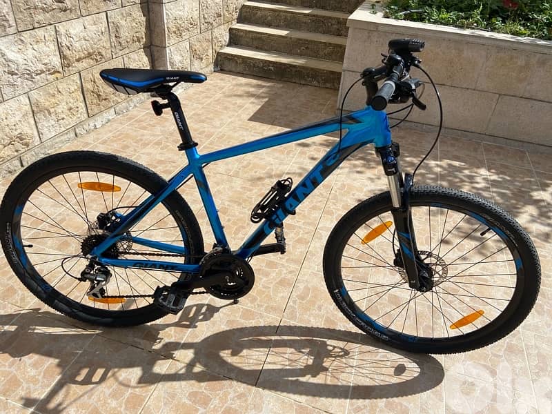 Giant 2021 Rincon like New !! 0