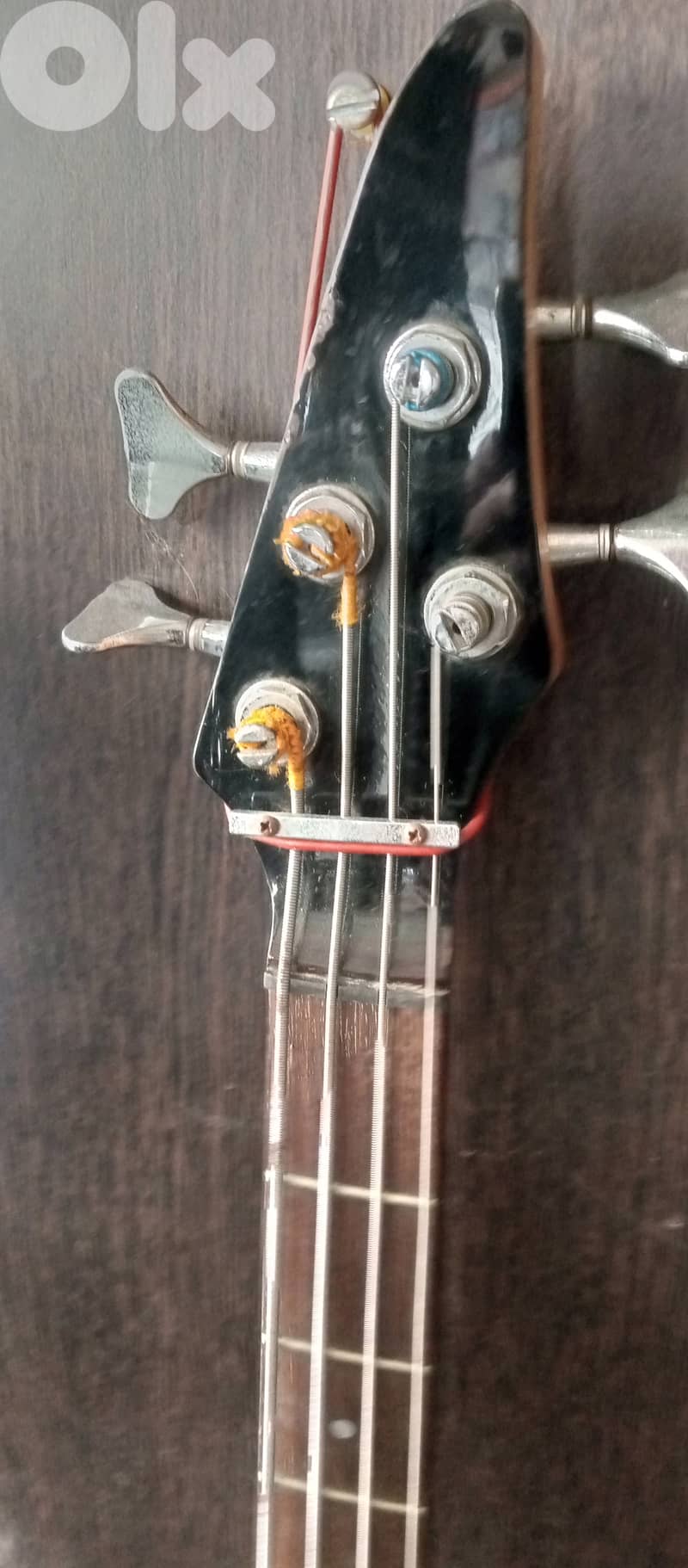 Bass guitar 0
