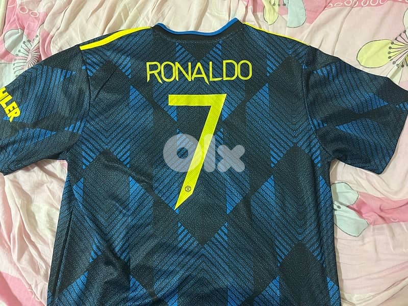 Ronaldo Manchester United 2021/22 third jersey 0