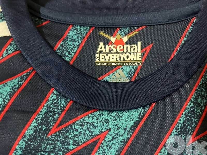 arsenal bergkamp 10 limited edition adidas third  jersey 2