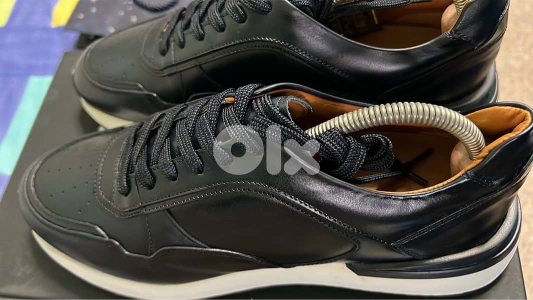 Massimo Dutti - The Limited Edition Blue Shoes x Original X 8