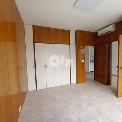 Office on the marine road in Jal el Dib for rent
