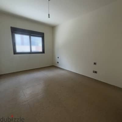 Apartment for sale in Mazraat Yachouh شقة للبيع في مزرعة يشوع