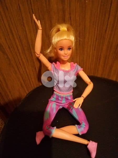 Barbie MADE TO MOVE 22 Joints Mattel2020 Great doll in her own wear=28 11