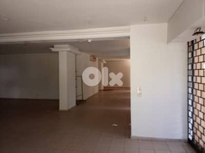Prime Location Showroom For Rent In Hazmieh صالة للايجار الحازمية