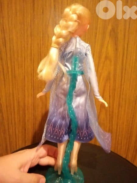 SINGING QUEEN ELSA FROZEN 2 Great doll: Into the unknown, French=26$ 2