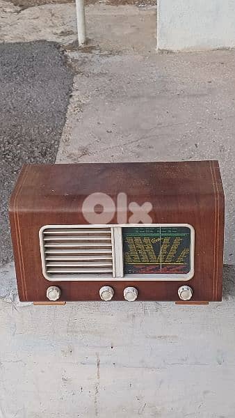 antique 8