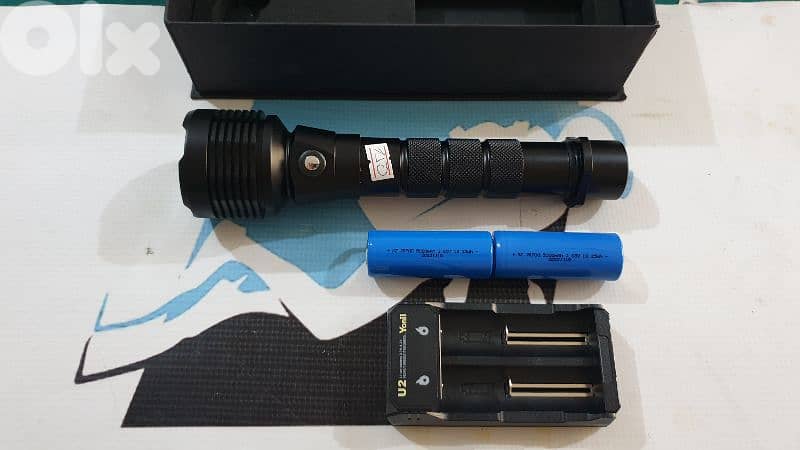 dive torch 5000 lumen 150$ 0