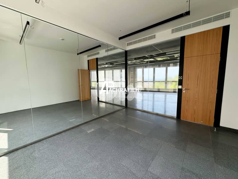 2,210 SQM - Building For Rent in Achrafieh 9