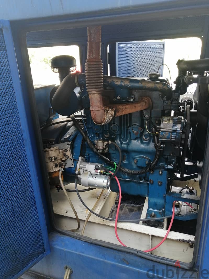 3900$   Perkins 40kw. مولد خارق. م 1