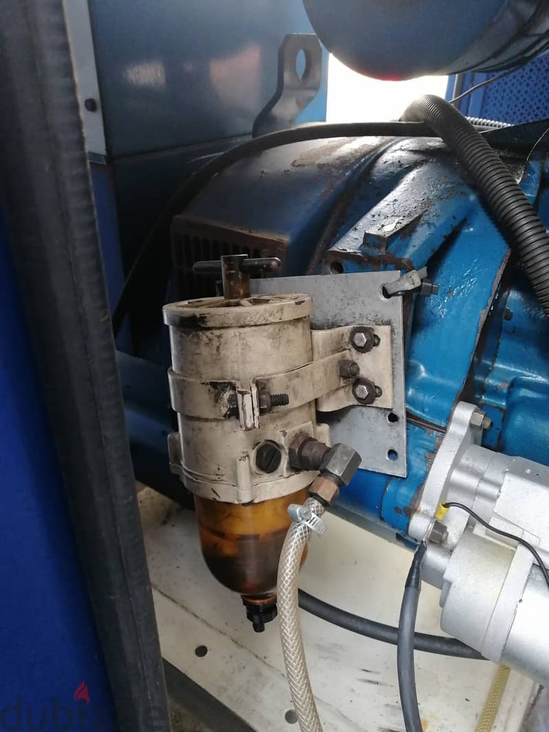 3900$   Perkins 40kw. مولد خارق. م 2