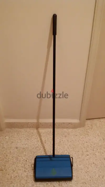 Manual Carpet Cleaner "Sweep Up"