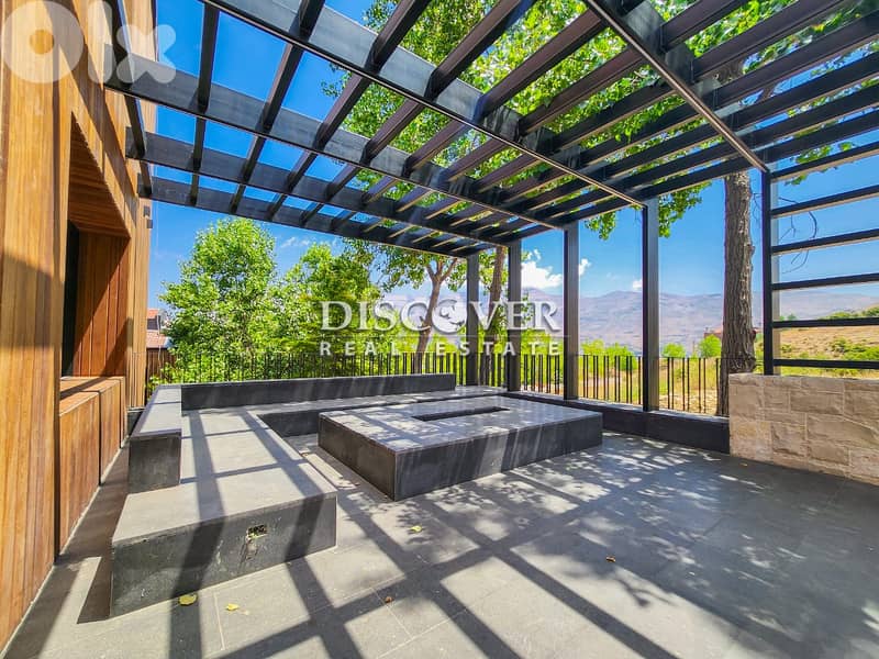 Luxury Awaits: Modern Villa in Zaarour Club 0