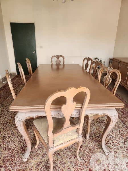 Full dinning table 0