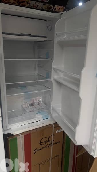 5 feet refregirator (minibar)  براد ٥ قدم 1