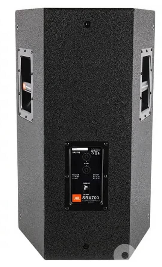 JBL SRX715 Professional Series High-Power 2-Way Speaker 3