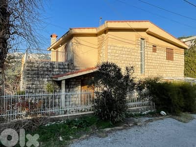 Stone villa with large garden for restaurant and events guest house