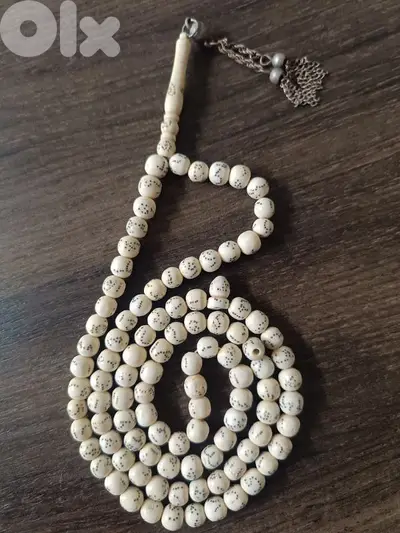 مسبحة عضم