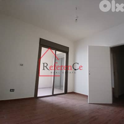 Luxurious apartment in Mazraat Yachouh شقة فخمة في مزرعة يشوع
