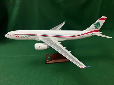 Airbus A332 Deluxe Desktop Model, OD-MEA Registration