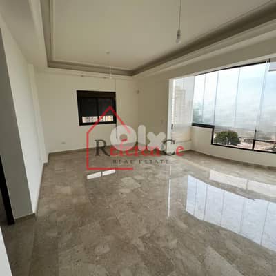 Semi furnished apartment in Zalka شقة نصف مفروشة في الزلقا