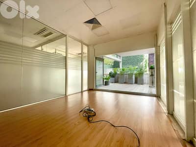 RAO26-4904 Office 325 m2 for rent in Sin l Fil, $ 2,500 cash