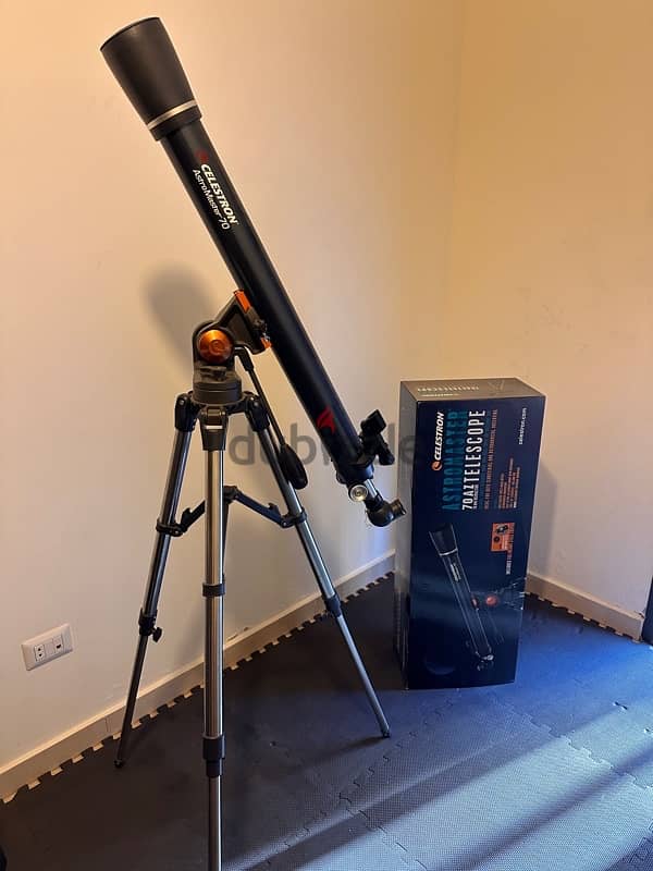 Celestron AstroMaster 70AZ Telescope 0