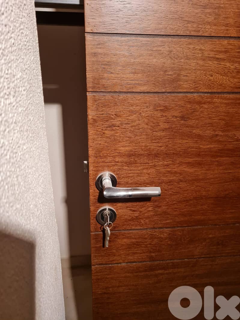 High Quality Wooden Door, Used 2 years 2