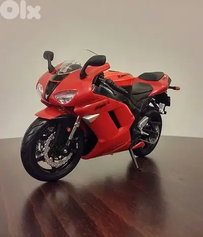 Kawasaki Ninja ZX-6R diecast motorcycle model 1:12