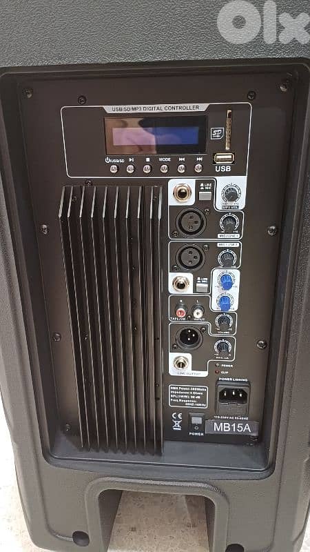 powered speaker b3 15 inch new in box 1