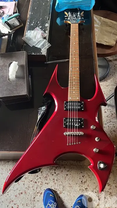 electric guitar bc rich beast