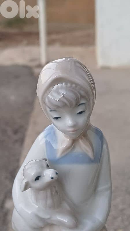 antique 3