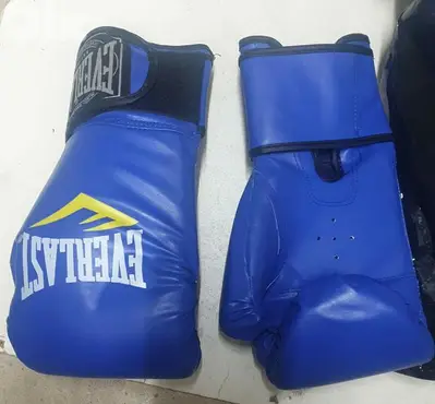 Boxing gloves