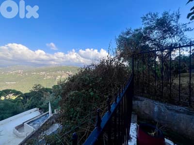 Apartment for sale in Beit Meri شقة للبيع في بيت مري