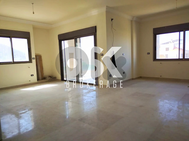 L16241 - Spacious 3-Bedroom Apartment For Sale in Kfarhbeib