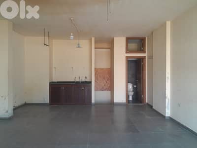 RWB140RH - Shop for rent in Abrine Batroun