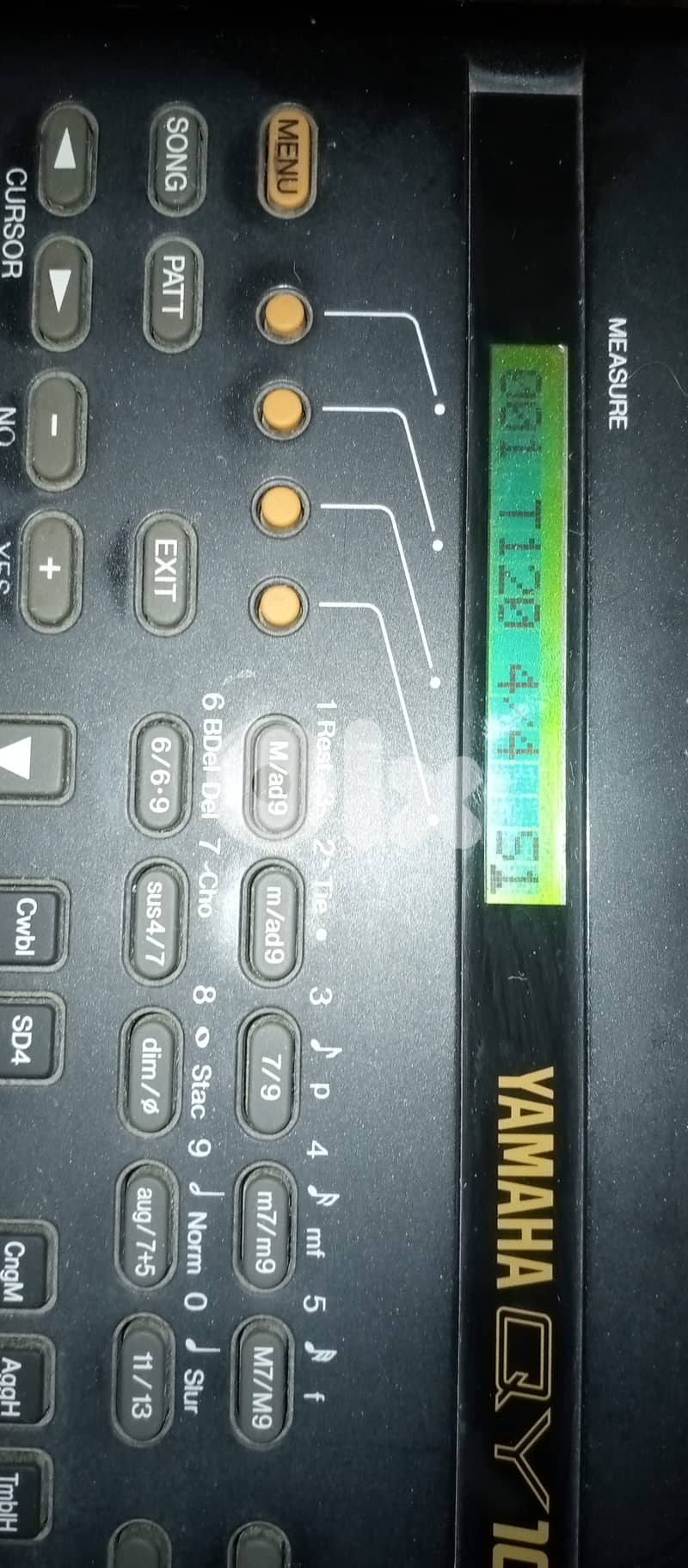 Qy 10 yamaha 0
