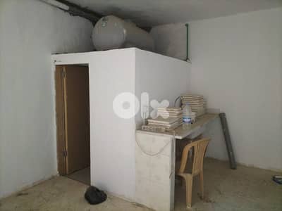 140 SQM Prime Location Used Warehouse in Hadath, Baabda