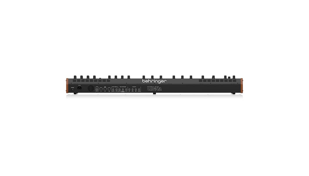 Behringer UB-Xa Synthesizer 1