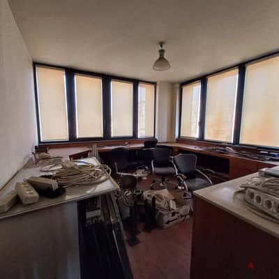 Office in Prime building in Jal el Dib for rent