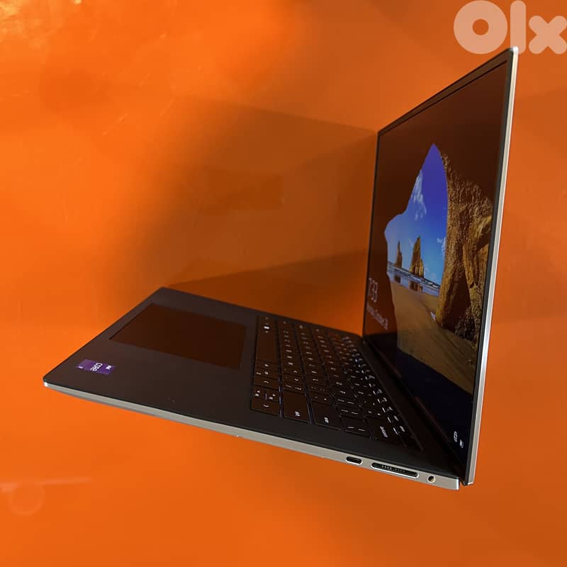 DELL XPS 15 9510 CORE i7-11800H RTX 3050 15.6" CREATOR LAPTOPS 5