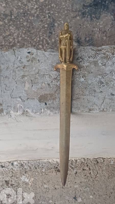 antique 8