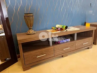 Tv table