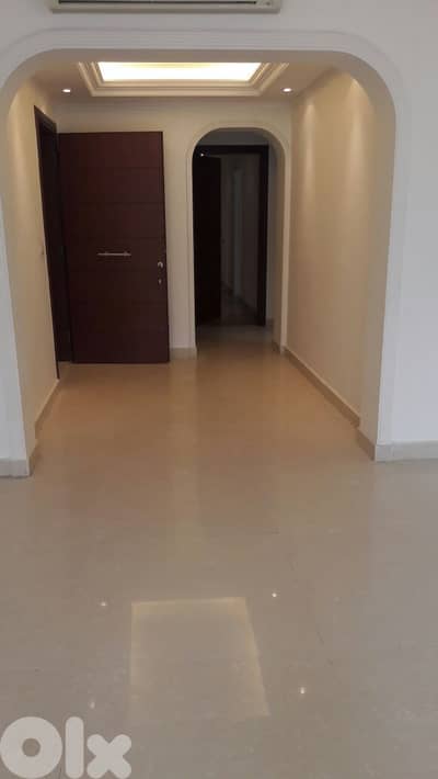 SPACIOUS APARTMENT IN MAR ELIAS PRIME (250SQ) 3 BEDROOMS , (MA-143)