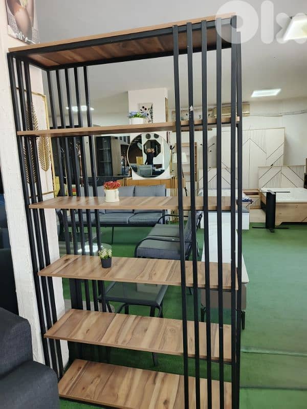 Vitrine فيترين حديد 0