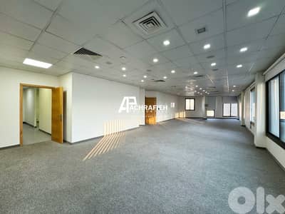 4 Floors - Office For Rent in Adlieh - مكتب للأجار في العادلية